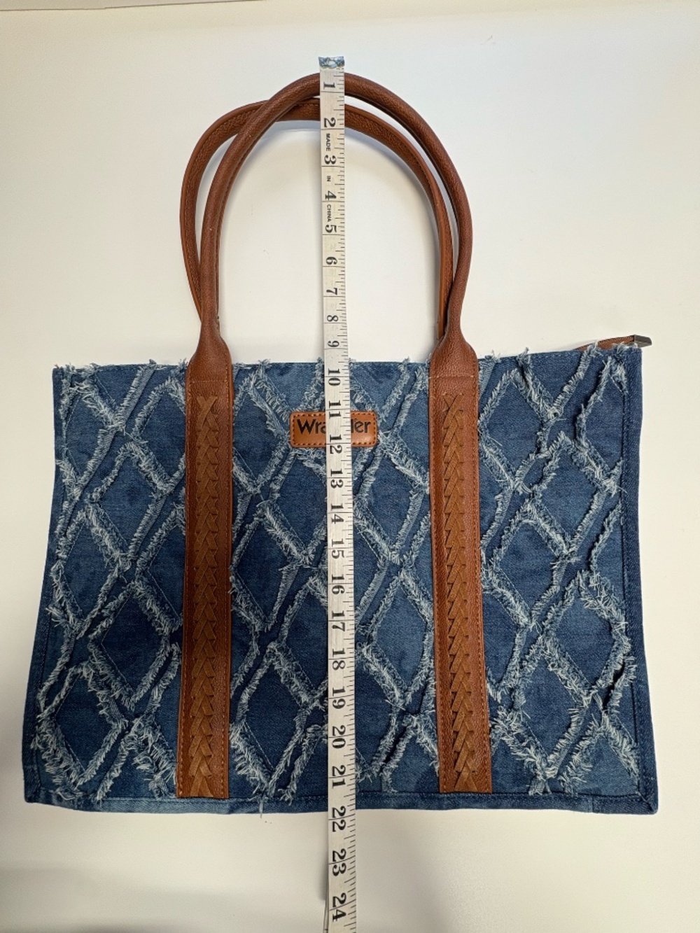 Wrangler Denim Allover Aztec Dual Sided Print Canvas Wide Tote. NEW - Picture 5 of 16